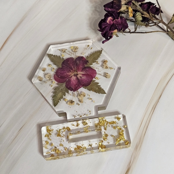 Hexagonal Floral Resin Display with Gold Accents - Picture 7 of 8